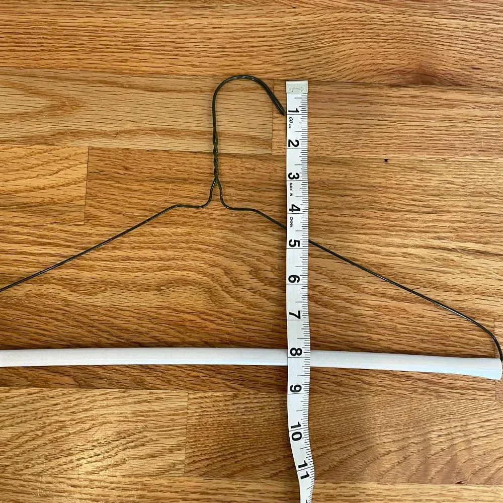 20 Total 10 White Wire 18” Clothes Hangers & 10 Sweater Pants 16” Cardboard Tube